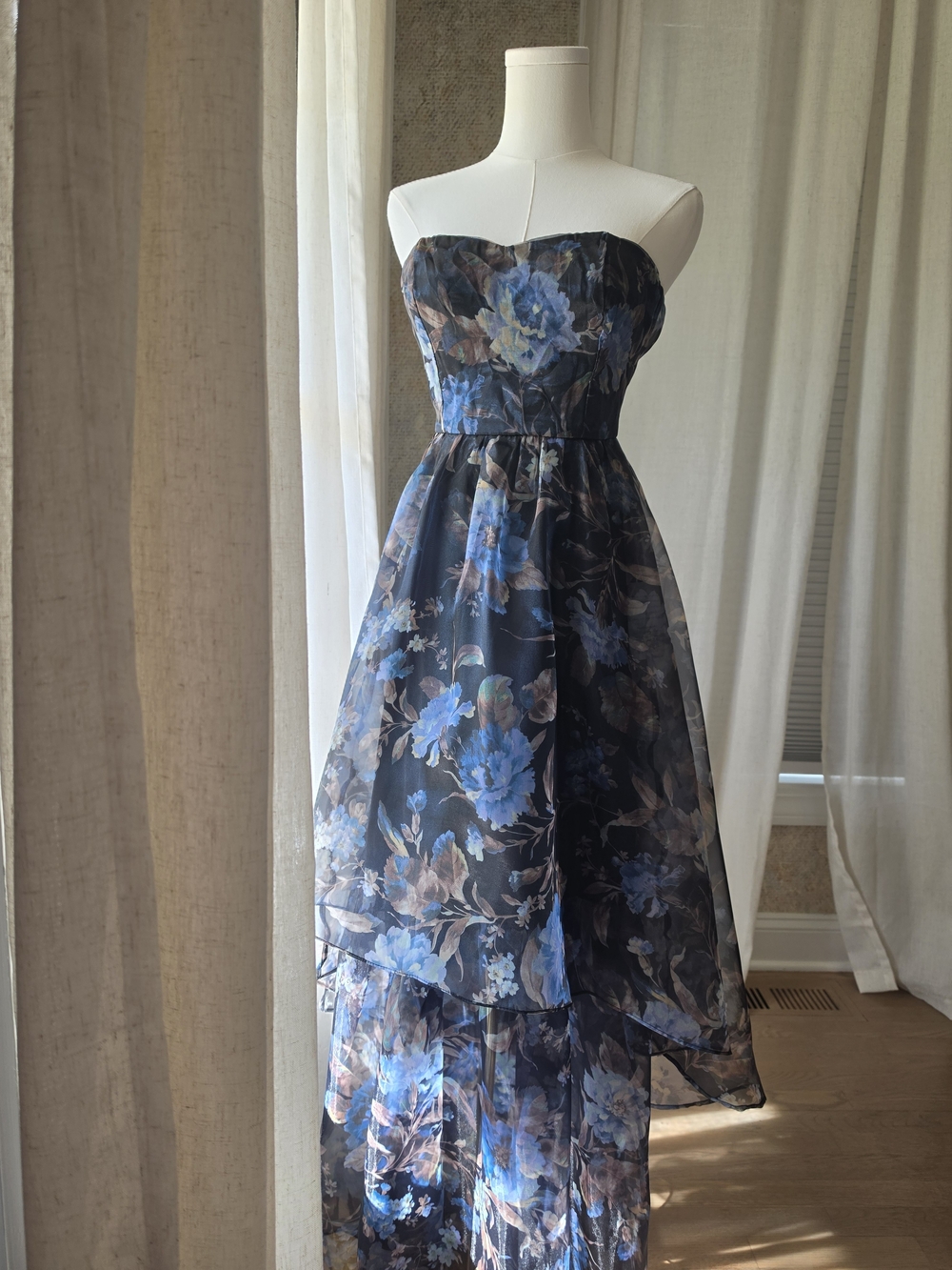 Lulus Truly Extraordinary Purple Floral Organza Strapless Maxi Dress XS NWT